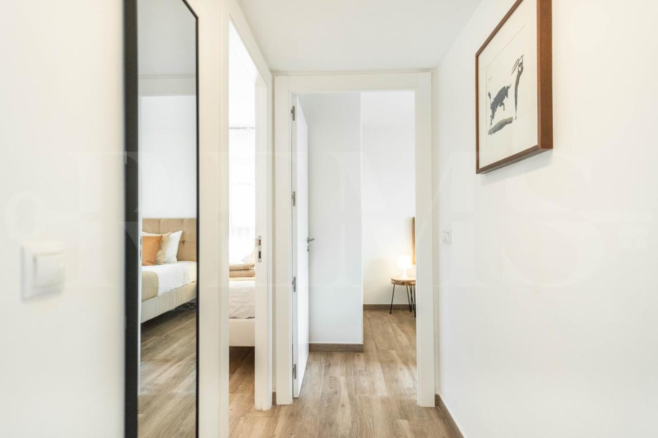 Spacious Apartment Next To Plaza De La Merced By Rems Малага Экстерьер фото